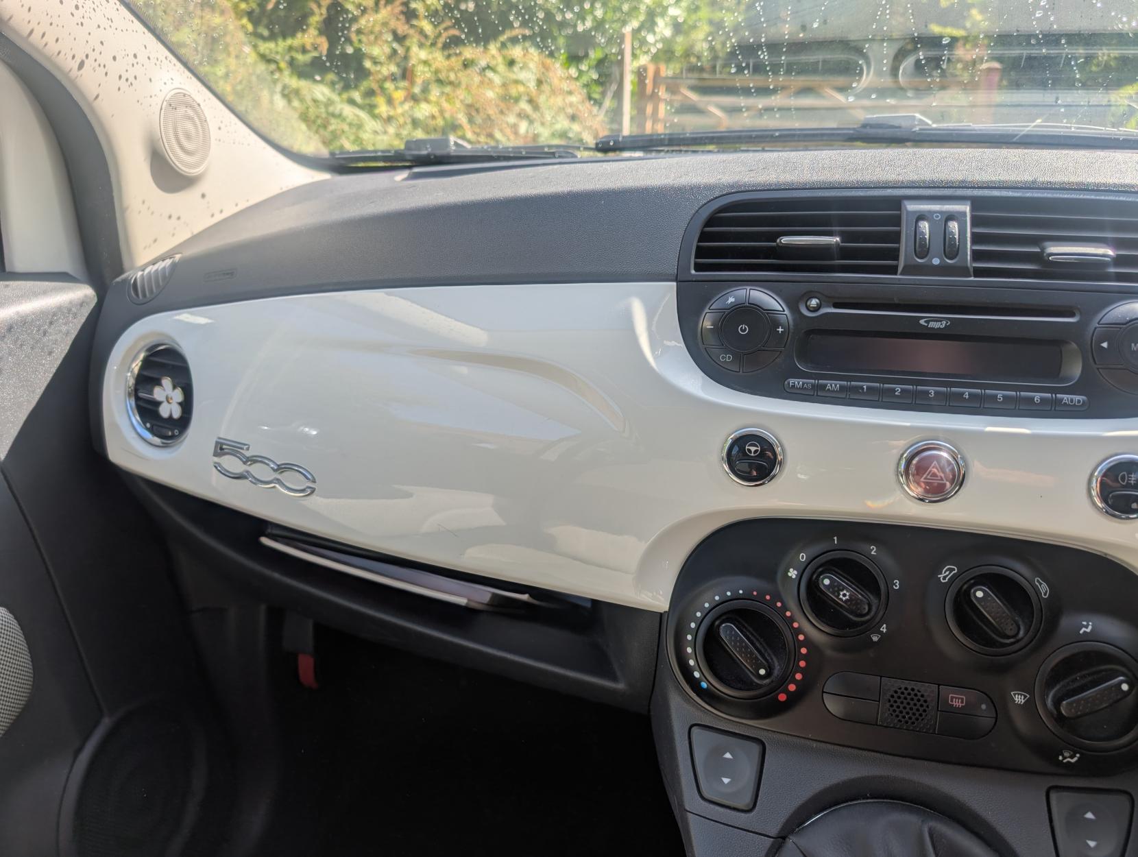 Fiat 500 1.2 Lounge Hatchback 3dr Petrol Manual Euro 5 (s/s) (69 bhp)
