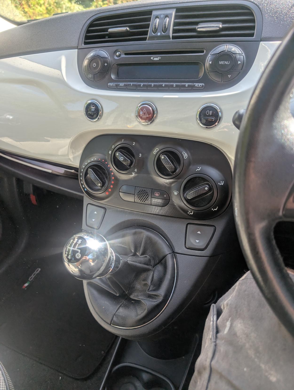 Fiat 500 1.2 Lounge Hatchback 3dr Petrol Manual Euro 5 (s/s) (69 bhp)
